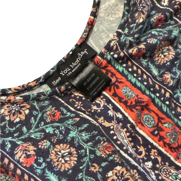 See You Monday Multicolor Floral Top - Picture 3 of 4